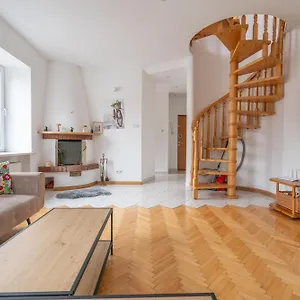 Krakowskie Przedmiescie Warszawa