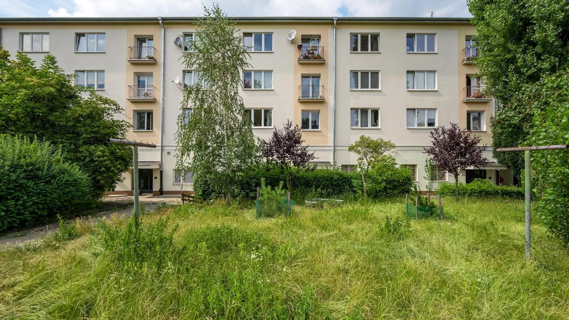 Metro Raclawicka Loft Apartment Warsaw