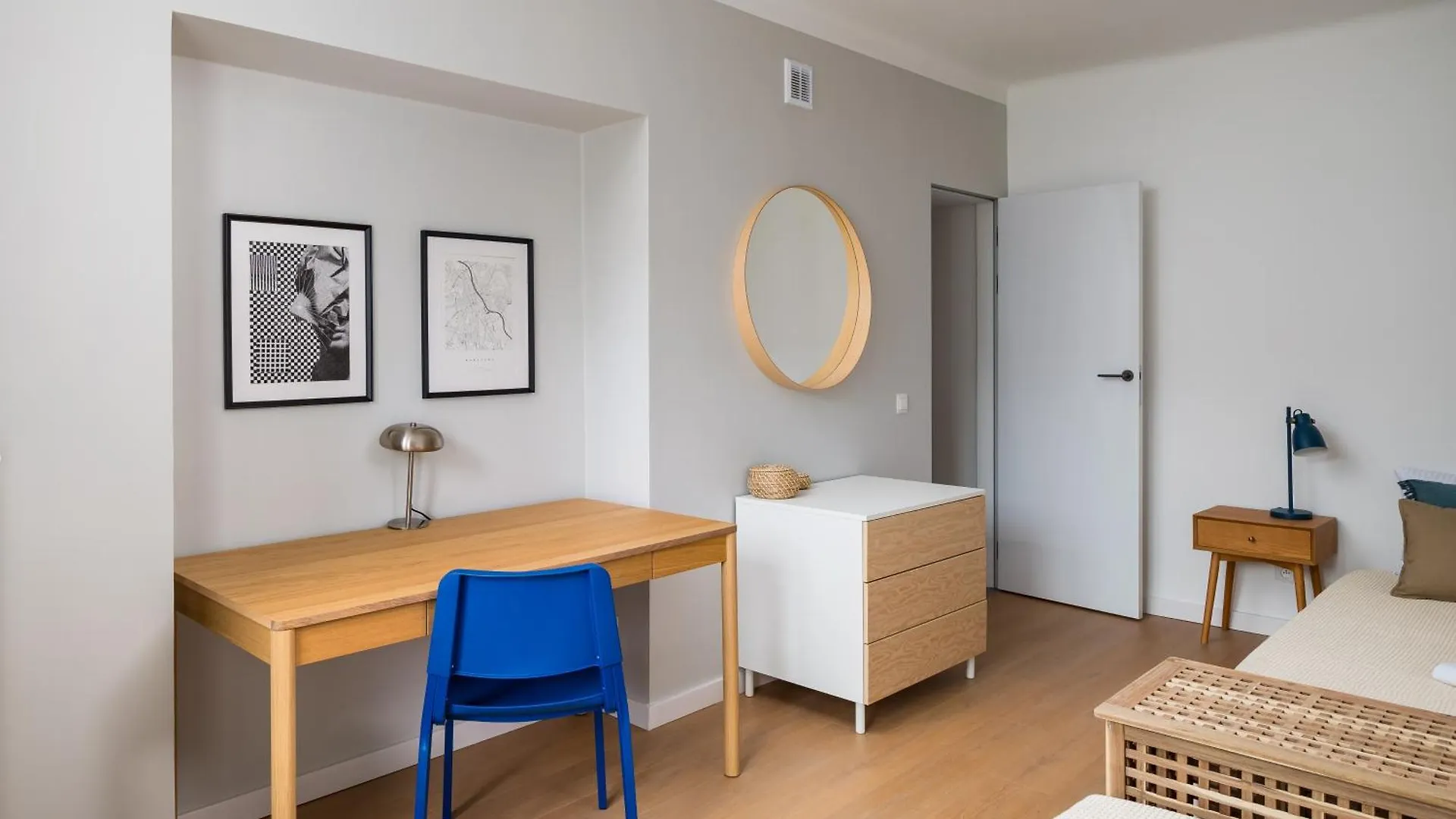 Metro Raclawicka Loft Apartment Warsaw